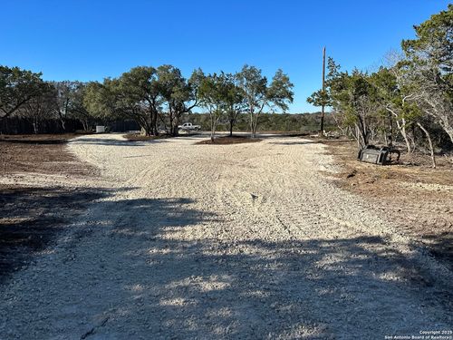 308 Elm Pass Rd, Center Point, TX, 78010-5447 | Card Image