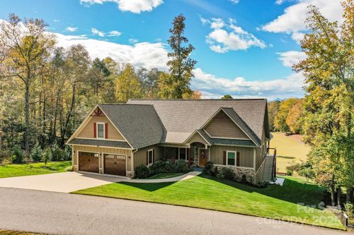 896 Moss Dr, Rutherfordton, NC, 28139-6971 | Card Image