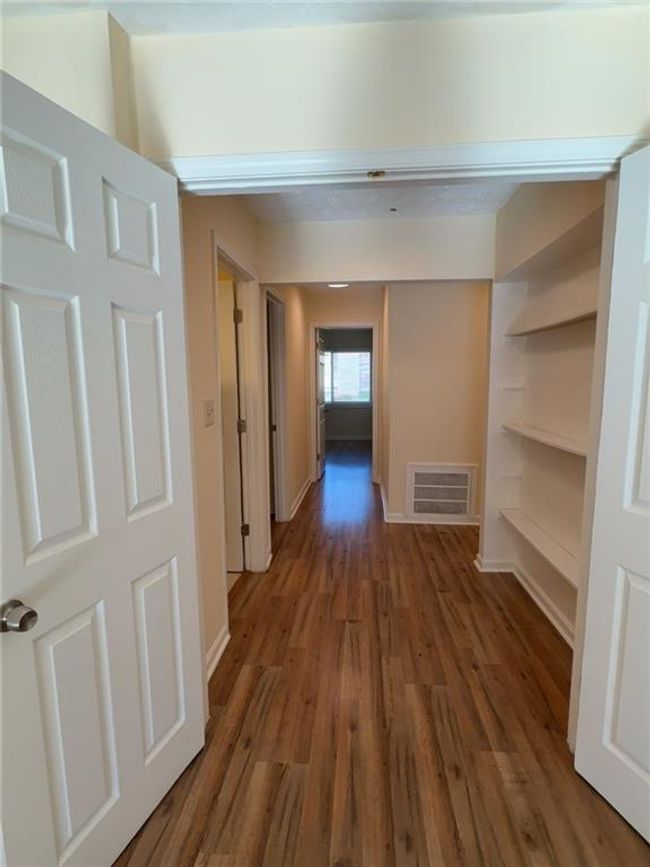 APT-303 - 3575 Oakvale Rd, Condo with 4 bedrooms, 2 bathrooms and 2 parking in Decatur GA | Image 13