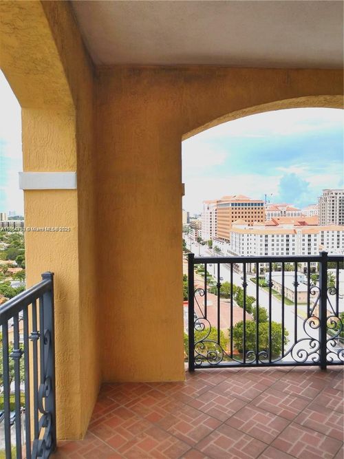 apt-1107-1627 Sw 37th Ave, Miami, FL, 33145-1753 | Card Image