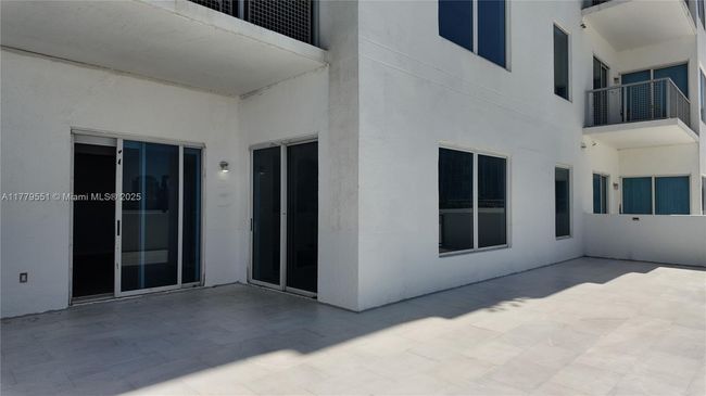 APT-610 - 10 Sw South River Dr, Condo with 2 bedrooms, 2 bathrooms and null parking in Miami FL | Image 25
