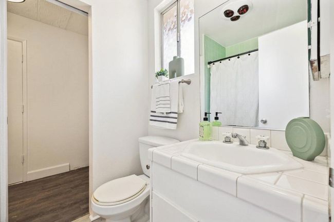 Bathroom | Image 13