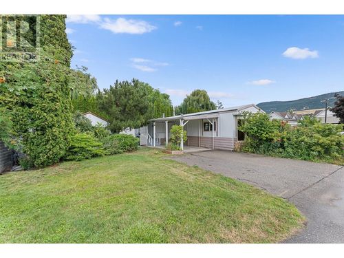 4-11524 Bottom Wood Lake Rd, Lake Country, BC, V4V1X7 | Card Image