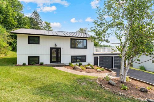 21 Moonlight Dr, Barre, VT, 05641-5122 | Card Image