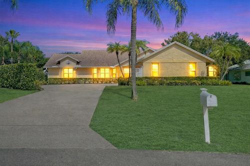 8001 Se Pilots Cove Ter, Hobe Sound, FL, 33455-3928 | Card Image