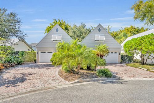 831/833 Huntington Court, Winter Park, FL, 32789 | Card Image