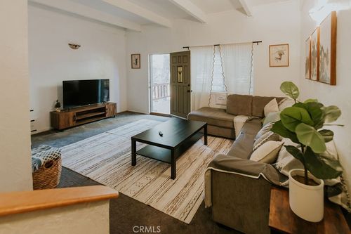 2352 Pine Dr, Running Springs, CA, 92382 | Card Image