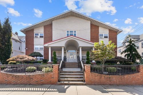 apt-c8-34 E 32nd St, Bayonne, NJ, 07002-4767 | Card Image