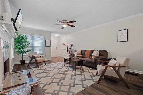 2671 Collier Dr Nw, ATLANTA, GA, 30318-7313 | Card Image