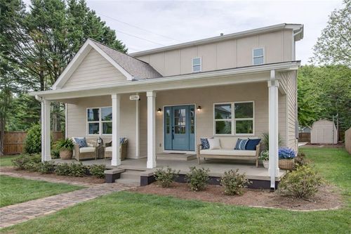 3286 Bachelor St, East Point, GA, 30344-4944 | Card Image