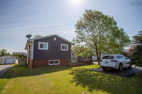 334 Caldwell Road, Dartmouth, NS, B2V1A3 | Card Image