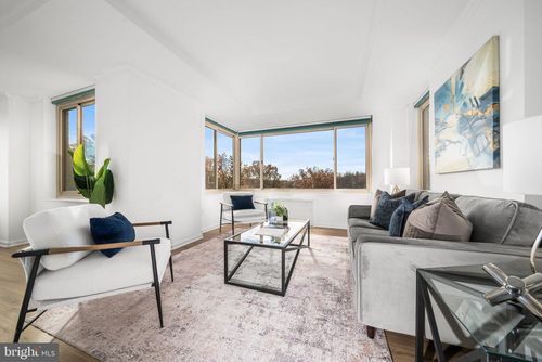 811-4000 Tunlaw Rd Nw, WASHINGTON, DC, 20007-4848 | Card Image