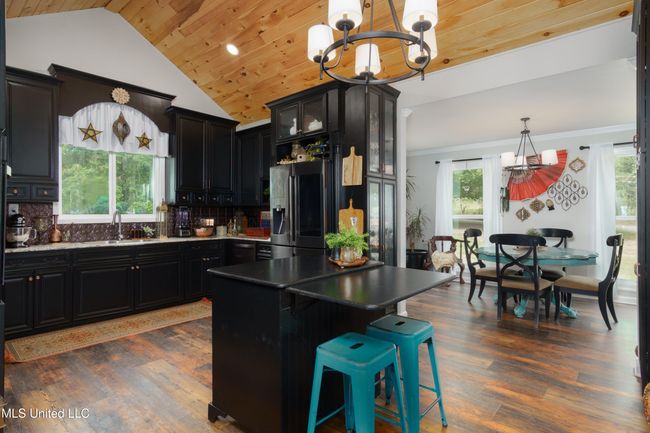 Kitchen | Image 7