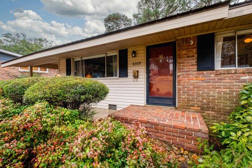 8309 Red Oak Lane, Little Rock, AR, 72205 | Card Image