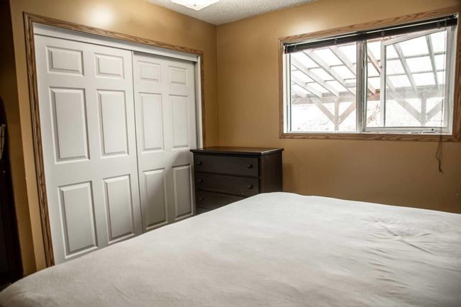 10513 106 Street, House other with 4 bedrooms, 2 bathrooms and 4 parking in High Level AB | Image 11