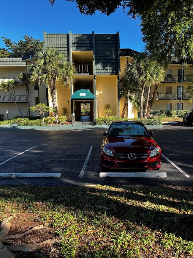 APT-209 - 9070 Lime Bay Blvd, Condo with 1 bedrooms, 2 bathrooms and null parking in Tamarac FL | Image 25