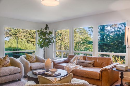 195 Edgewood Avenue, Mill Valley, CA, 94941 | Card Image