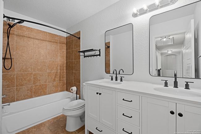 105 Highland Pl, House other with 4 bedrooms, 3 bathrooms and null parking in Cibolo TX | Image 22