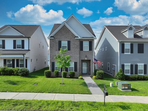 319 Cloverbrook Way, Gallatin, TN, 37066-3268 | Card Image