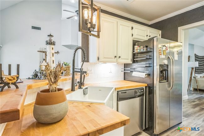 1811 Rally Ln, House other with 4 bedrooms, 3 bathrooms and null parking in Harker Heights TX | Image 9