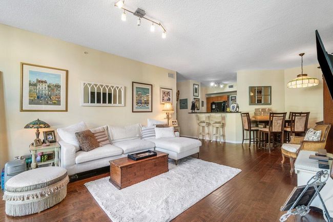 APT-201 - 804 E Windward Way, Condo with 3 bedrooms, 2 bathrooms and null parking in Lantana FL | Image 6