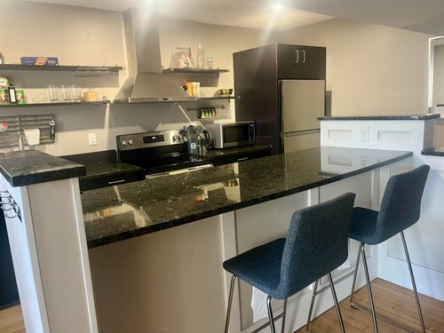 bb-67 Middle St, Manchester, NH, 03101-1905 | Card Image