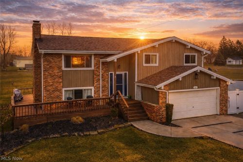 5651 Grafton Rd, Valley City, OH, 44280-9318 | Card Image