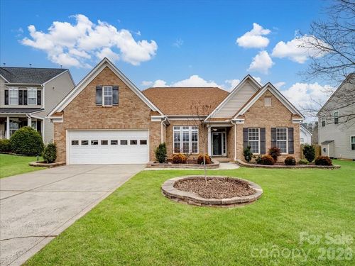 879 Pinkney Pl, Stanley, NC, 28164-6832 | Card Image