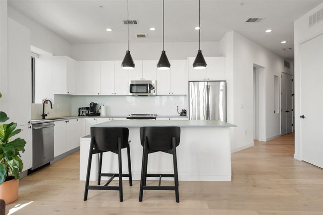 Kitchen | Image 10