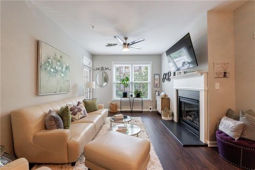 unit-2204-3150 Woodwalk Dr Se, Atlanta, GA, 30339-8490 | Card Image