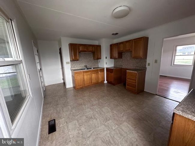 901 Walnut St, House other with 5 bedrooms, 2 bathrooms and null parking in ROARING SPRING PA | Image 18