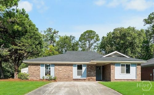 111 Marsh Bluff Dr, Savannah, GA, 31404-1440 | Card Image