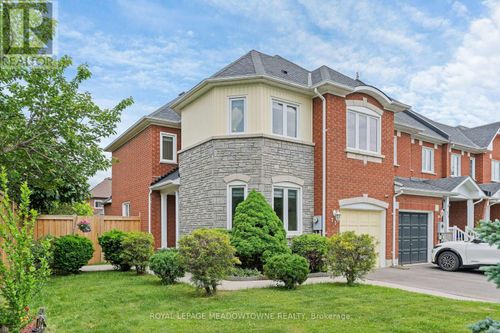 73 James Young Drive, Halton Hills (Georgetown), ON, L7G5S5 | Card Image