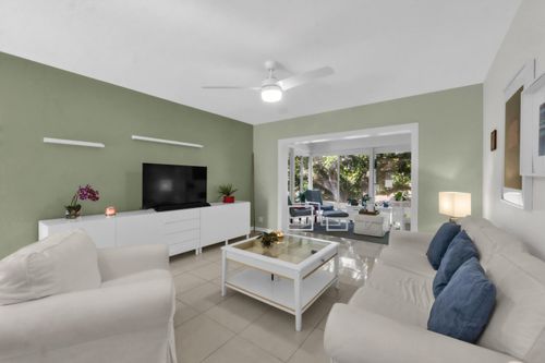 311-5141 W Oakland Park Blvd, Lauderdale Lakes, FL, 33313-1589 | Card Image