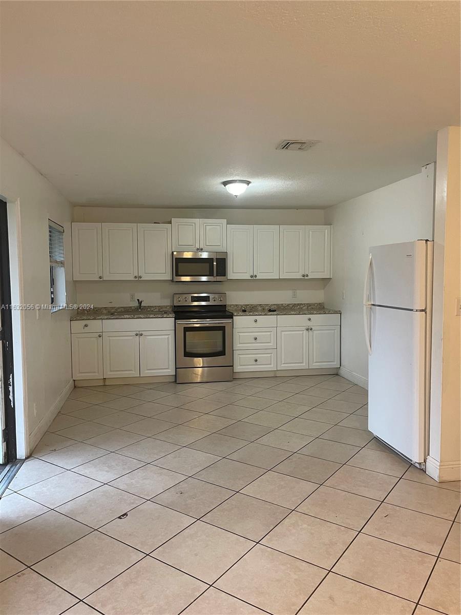 143rd Ct, Homestead, FL 33033