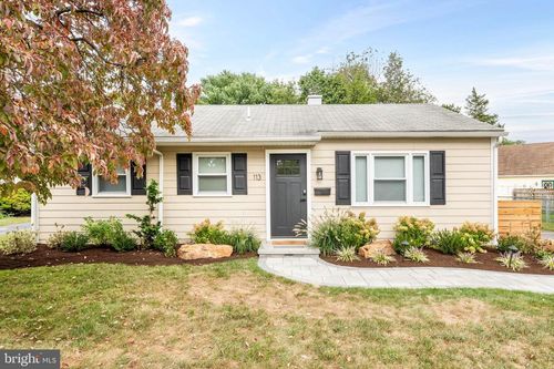 113 Manor Rd, PAOLI, PA, 19301-1810 | Card Image