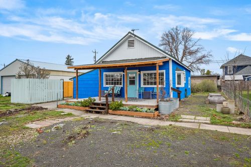 512 W 4th St, Sprague, WA, 99032-5117 | Card Image