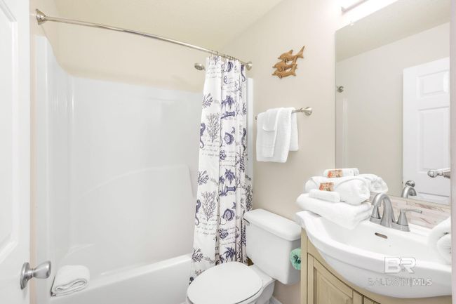 Bathroom | Image 14