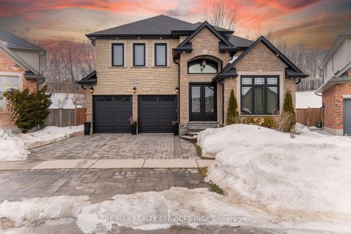 207 Richmeadow Rd, London, ON, N6H5T3 | Card Image