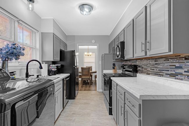 2105 Grovehaven Dr, House other with 3 bedrooms, 2 bathrooms and null parking in Memphis TN | Image 5