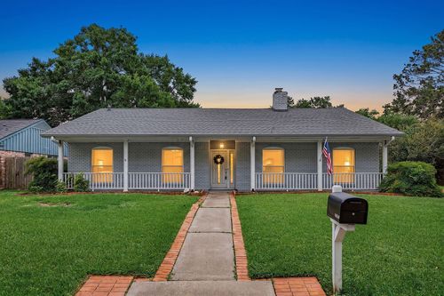 11407 Valley Spring Drive, Houston, TX, 77043 | Card Image
