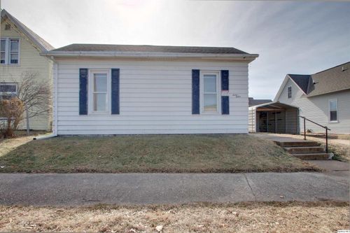1212 Lind St, Quincy, IL, 62301-2452 | Card Image