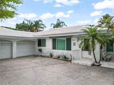 4512 Seagrape Dr, Home with 0 bedrooms, 0 bathrooms and 8 parking in Lauderdale By The Sea FL | Image 1