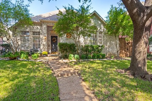 3025 Westminster Dr, Farmers Branch, TX, 75234-7860 | Card Image