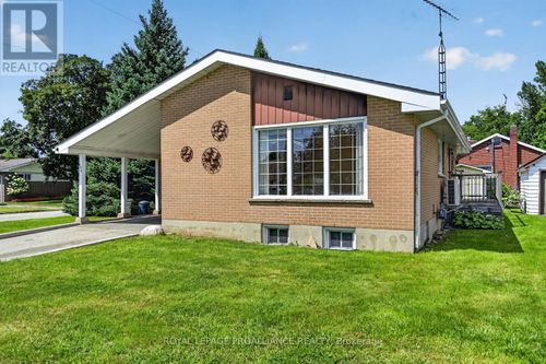 402 Linda Street, Prescott, ON, K0E1T0 | Card Image
