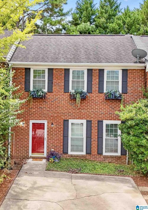 146 Sugar Dr, PELHAM, AL, 35124-1579 | Card Image
