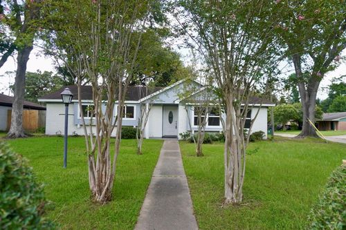 7527 Oak Village Dr, Humble, TX, 77396-2646 | Card Image