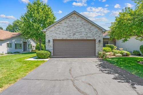 107 Fawn Ln, Elgin, IL, 60120-7313 | Card Image