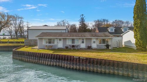 2-9287 River Rd, Clay, MI, 48001-4024 | Card Image