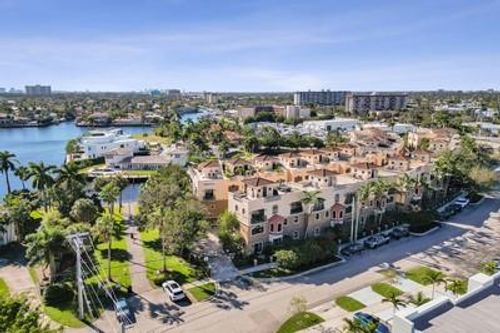 2260 Se 7th St, Pompano Beach, FL, 33062-6404 | Card Image